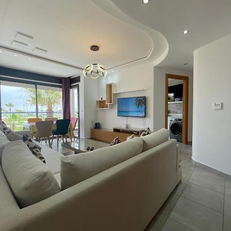 Seafront High Standard Apartment Мартиль Экстерьер фото