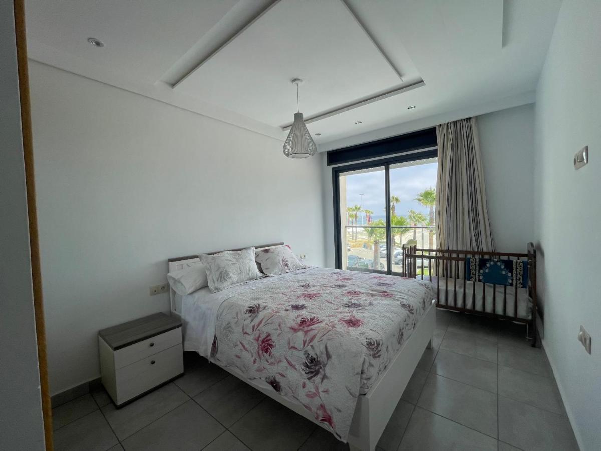 Seafront High Standard Apartment Мартиль Экстерьер фото