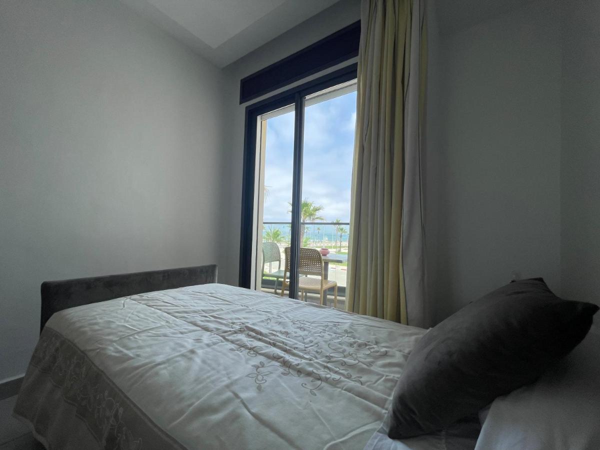 Seafront High Standard Apartment Мартиль Экстерьер фото